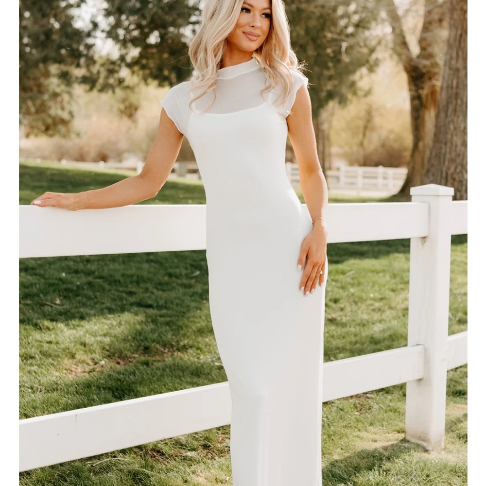 Elegant White Maxi Dress